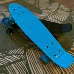 Πλαστικό mini cruiser skateboard 22.5'' Μπλε με LED ρόδες Fish